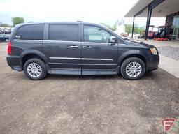 2012 Chrysler Town & Country Rollx Van (Wheelchair/Handicap)