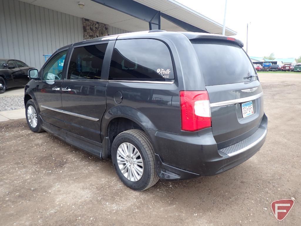 2012 Chrysler Town & Country Rollx Van (Wheelchair/Handicap)