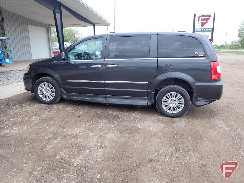 2012 Chrysler Town & Country Rollx Van (Wheelchair/Handicap)