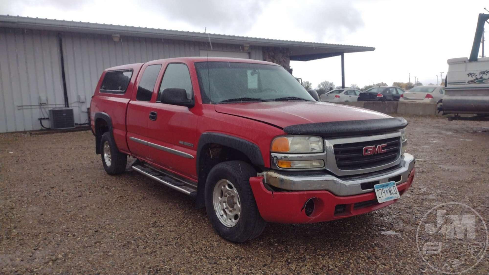 2003 GMC SIERRA EXTENDED CAB 4X4 3/4 TON PICKUP VIN: 1GTGK29U43Z248178