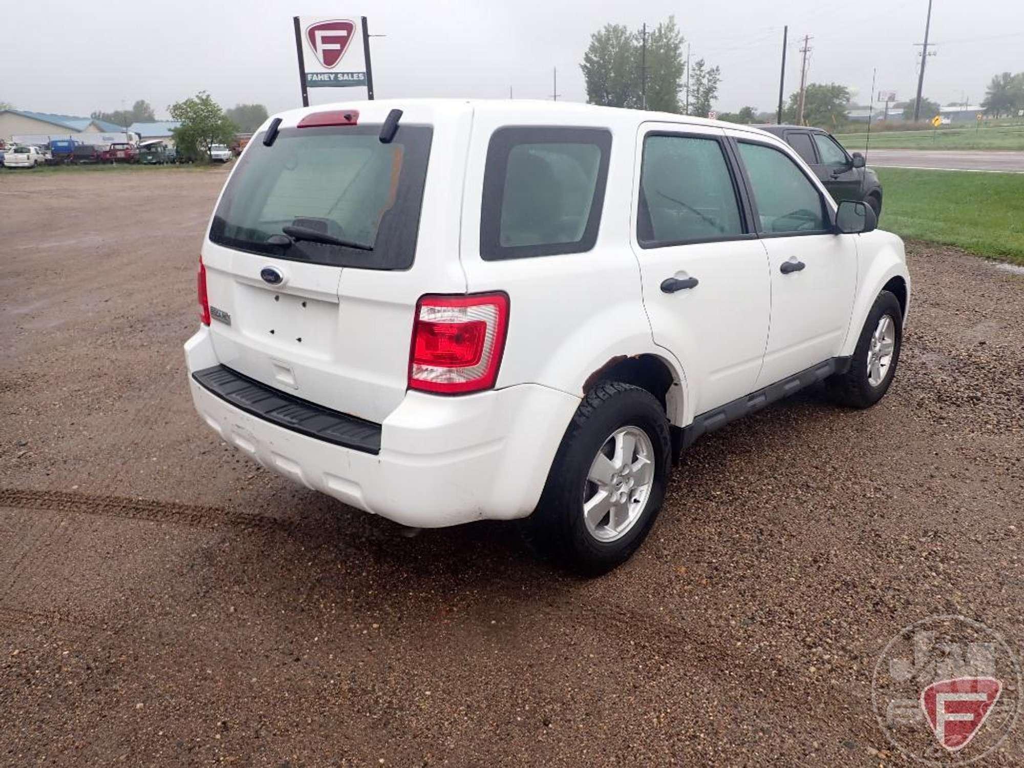 2011 FORD ESCAPE VIN: 1FMCU9C79BKB47256 SUV