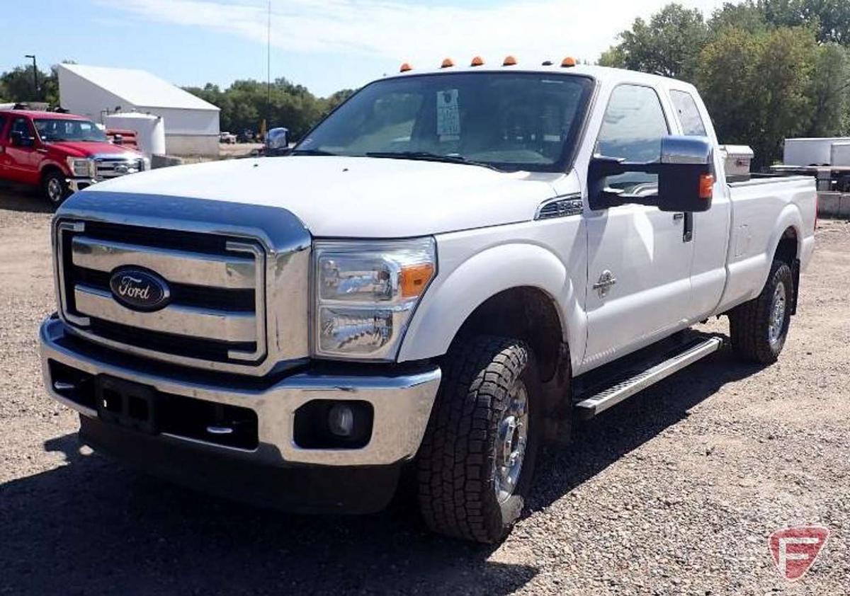 2016 FORD F-350 XLT SUPER DUTY EXTENDED CAB 4X4 1 TON TRUCK VIN: 1FT8X3BT3GEB44551