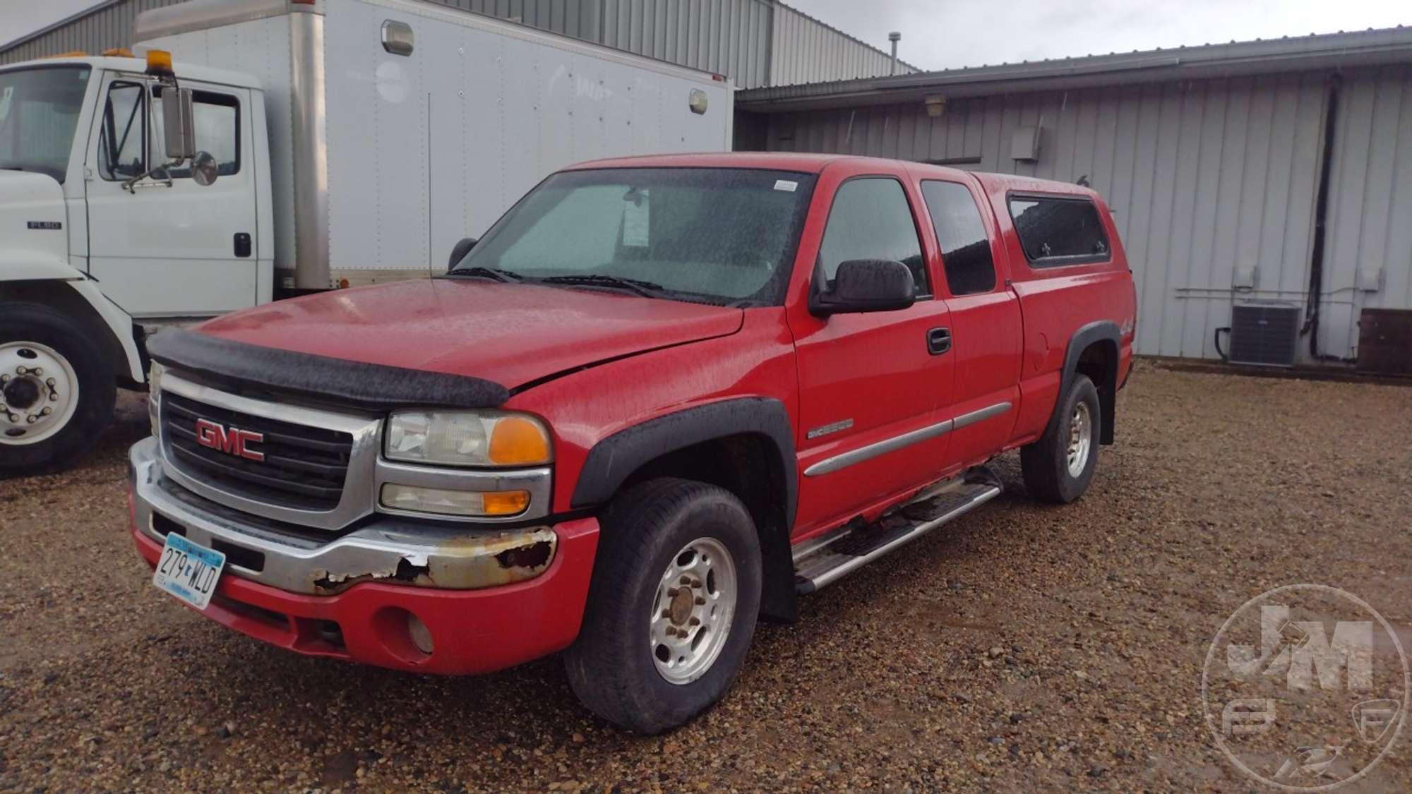 2003 GMC SIERRA EXTENDED CAB 4X4 3/4 TON PICKUP VIN: 1GTGK29U43Z248178