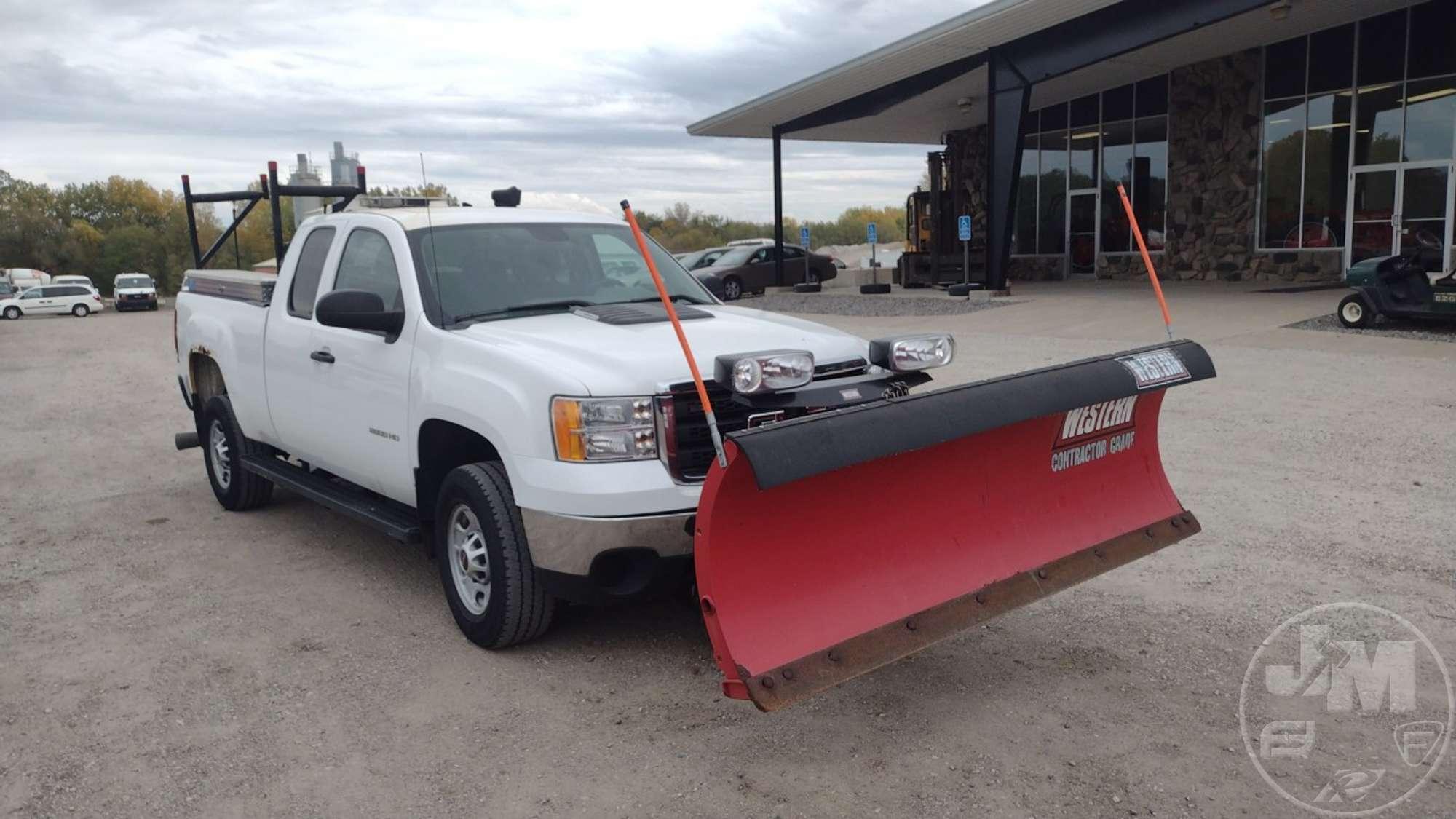 2011 GMC 2500HD EXTENDED CAB 4X4 3/4 TON PICKUP VIN: 1GT22ZC8XBZ363610