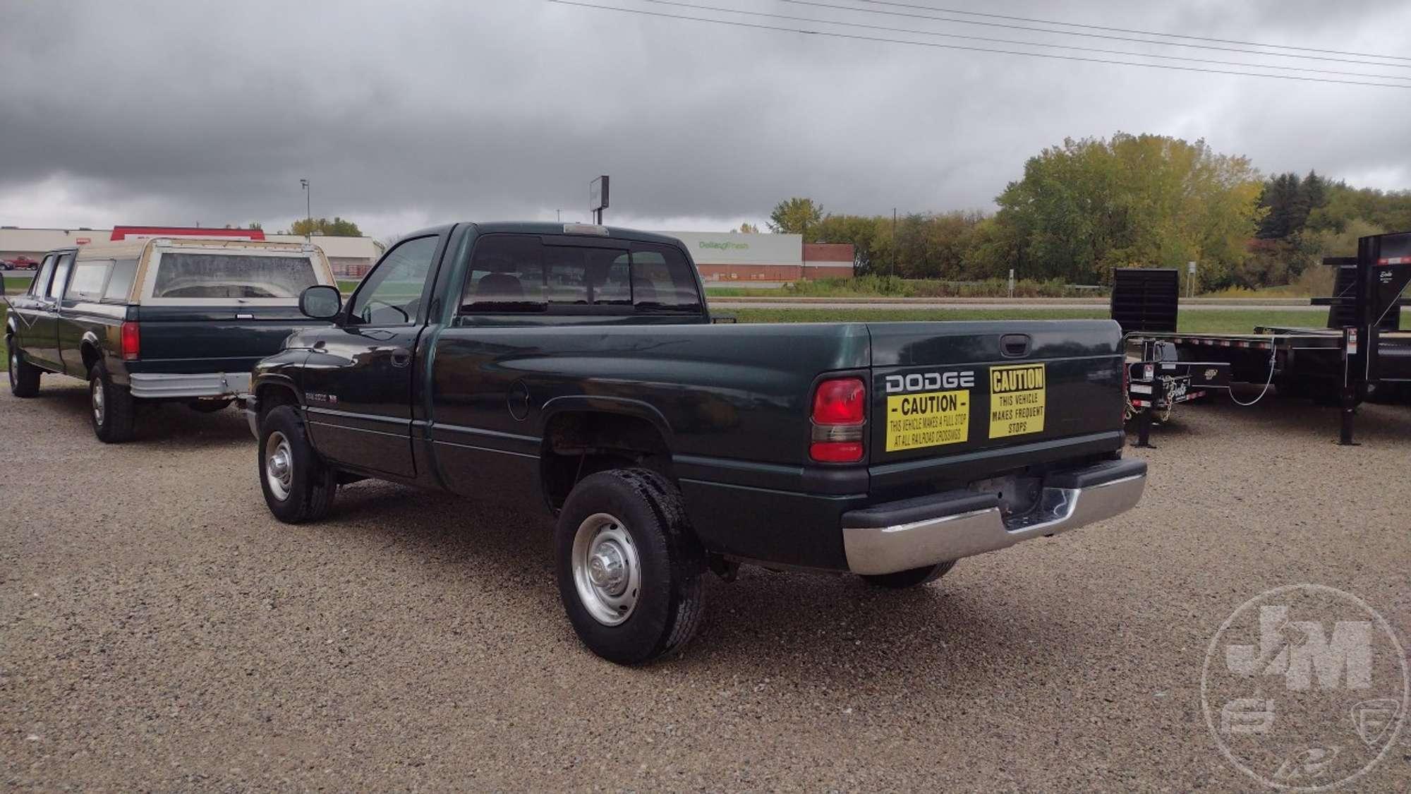 2001 DODGE RAM REGULAR CAB 3/4 TON PICKUP VIN: 3B7KC26Z41M550575