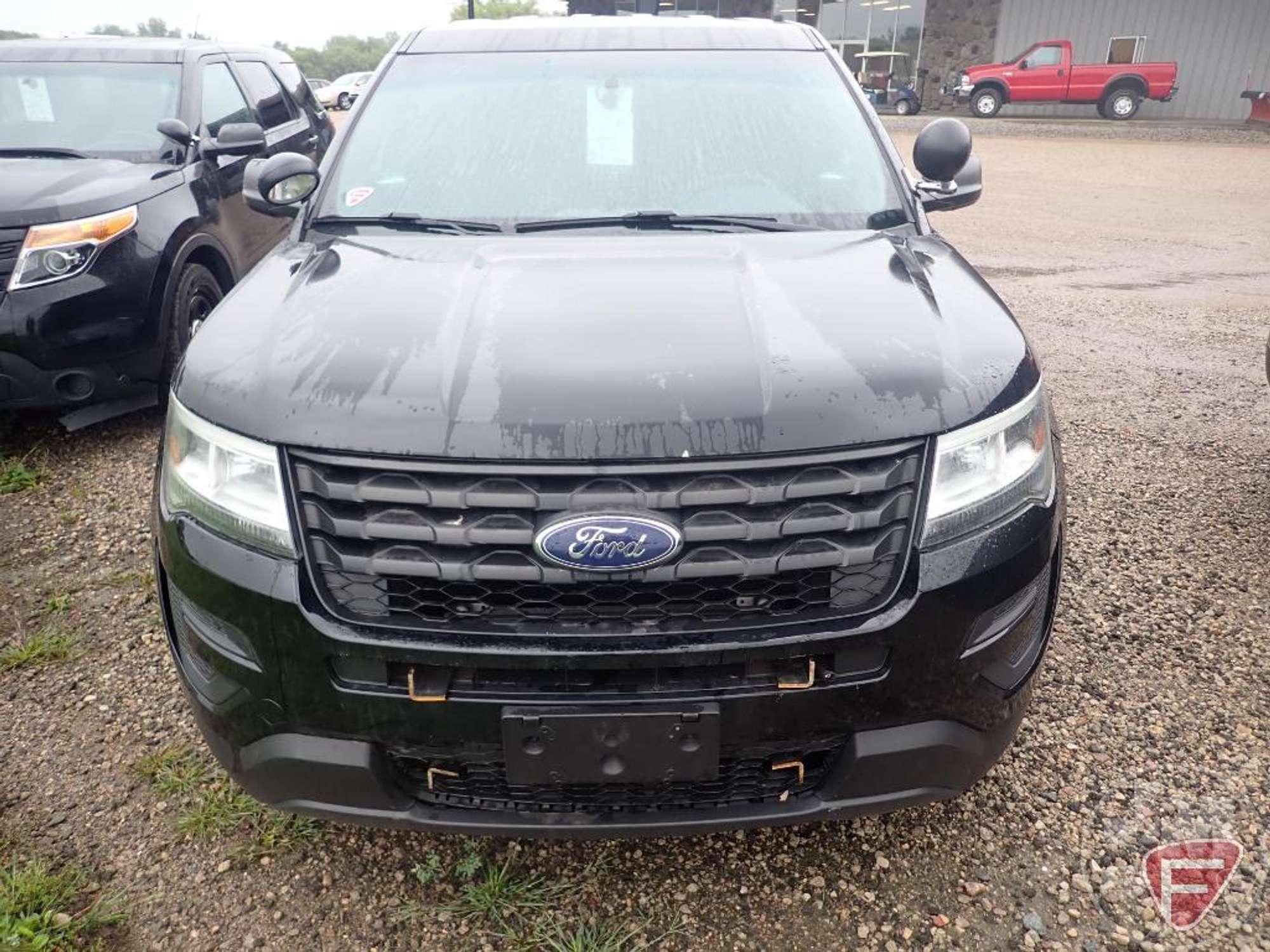 2016 FORD EXPLORER VIN: 1FM5K8AR8GGA52517 SUV