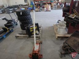 Floor jack, works