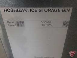 Hoshizaki KM-340MAH ice maker with hopper, 110V