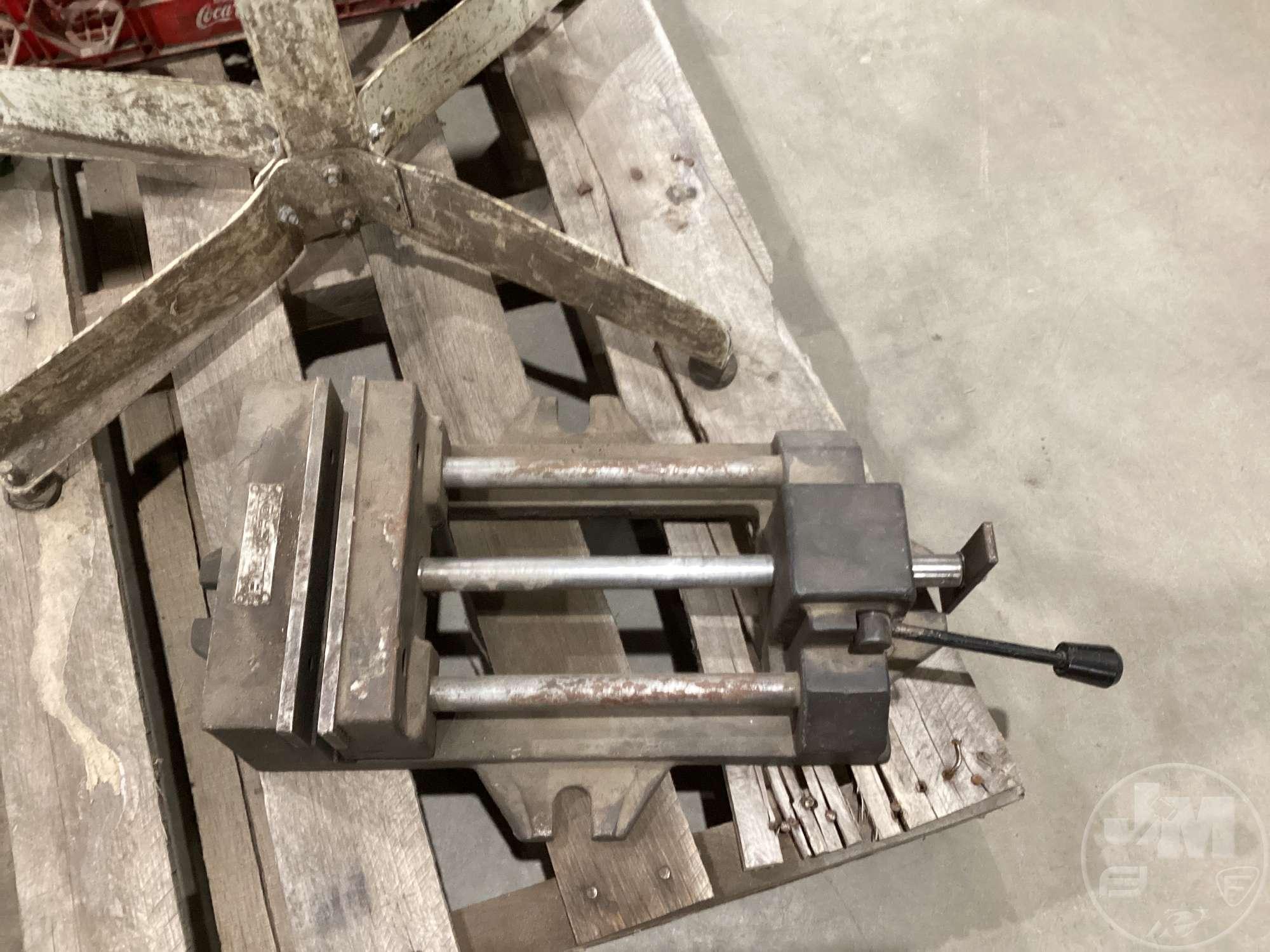 PALMGREN 8”...... MACHINE VISE