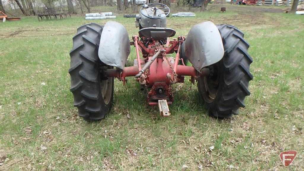 600 Ford tractor, 4 cylinder gas engine, adjustable wide front