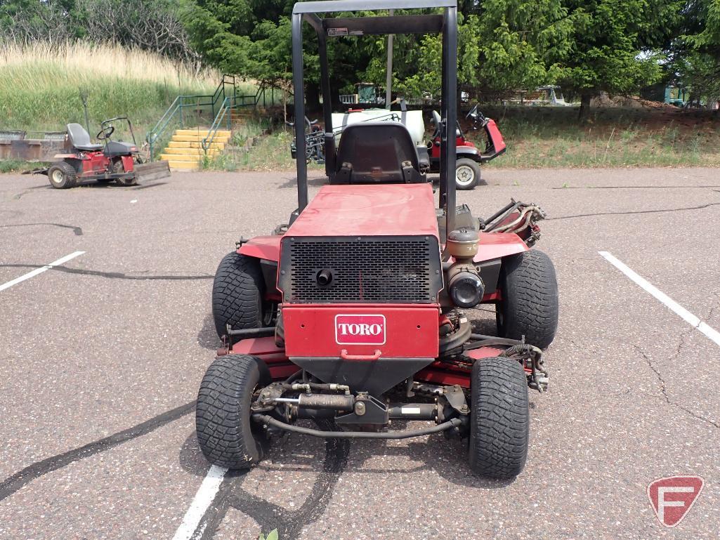 Toro Reelmaster 5100D 5 gang mower, 4 post ROPS (roll over protective system)