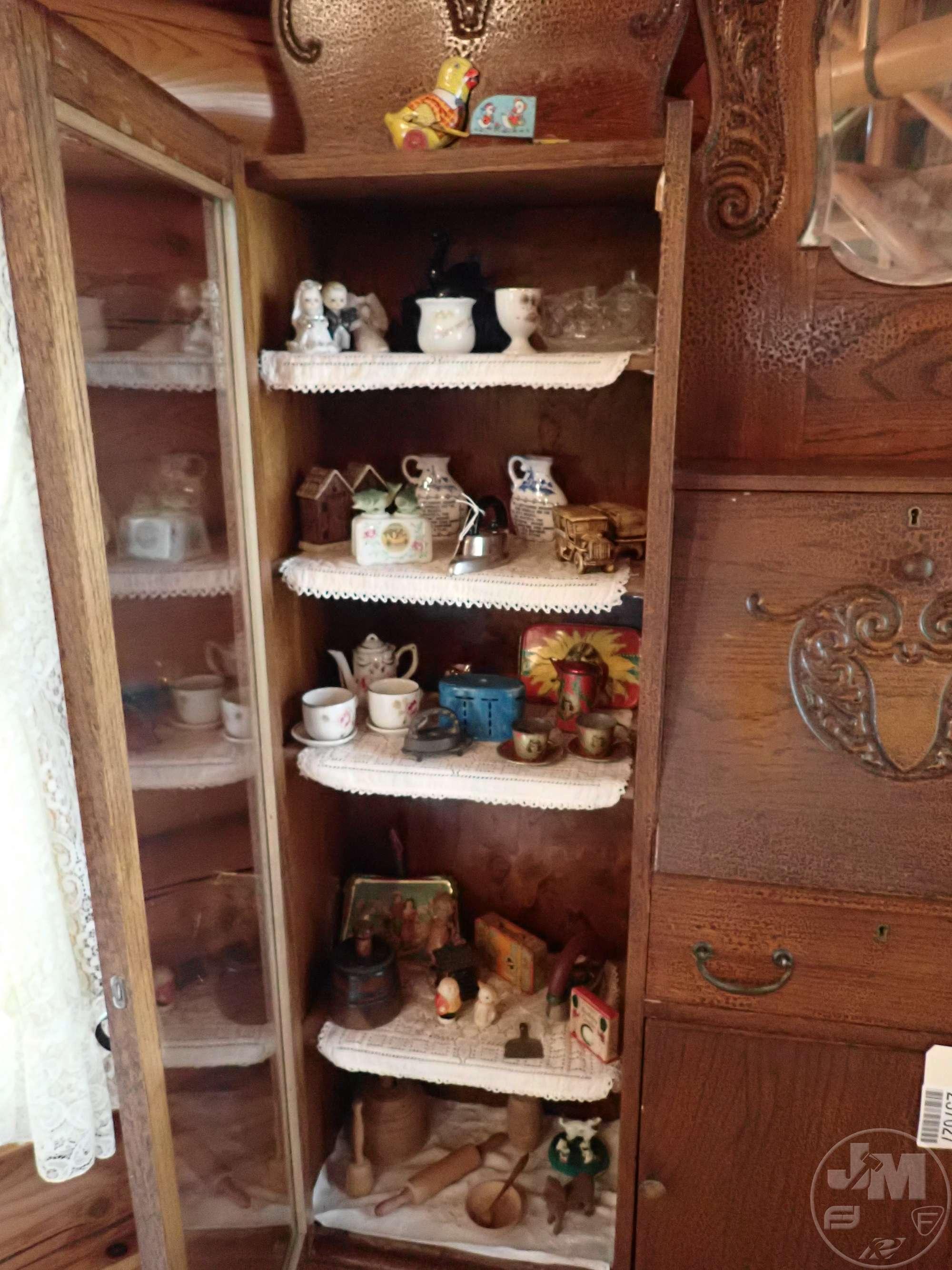 VINTAGE KNICK-KNACKS AND TOYS. ALL IN CABINET.