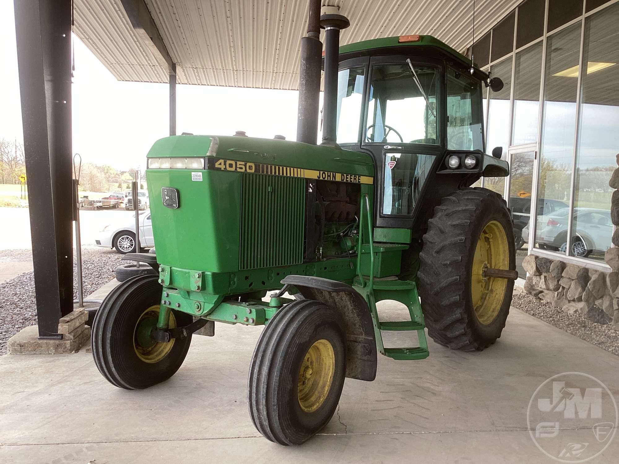 1988 JOHN DEERE 4050 TRACTOR SN: RW4050P008590