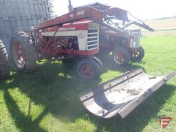 1958 FARMALL 460 TRACTOR, GAS ENGINE, NARROW FRONT, 2 HYDRAULIC REMOTES