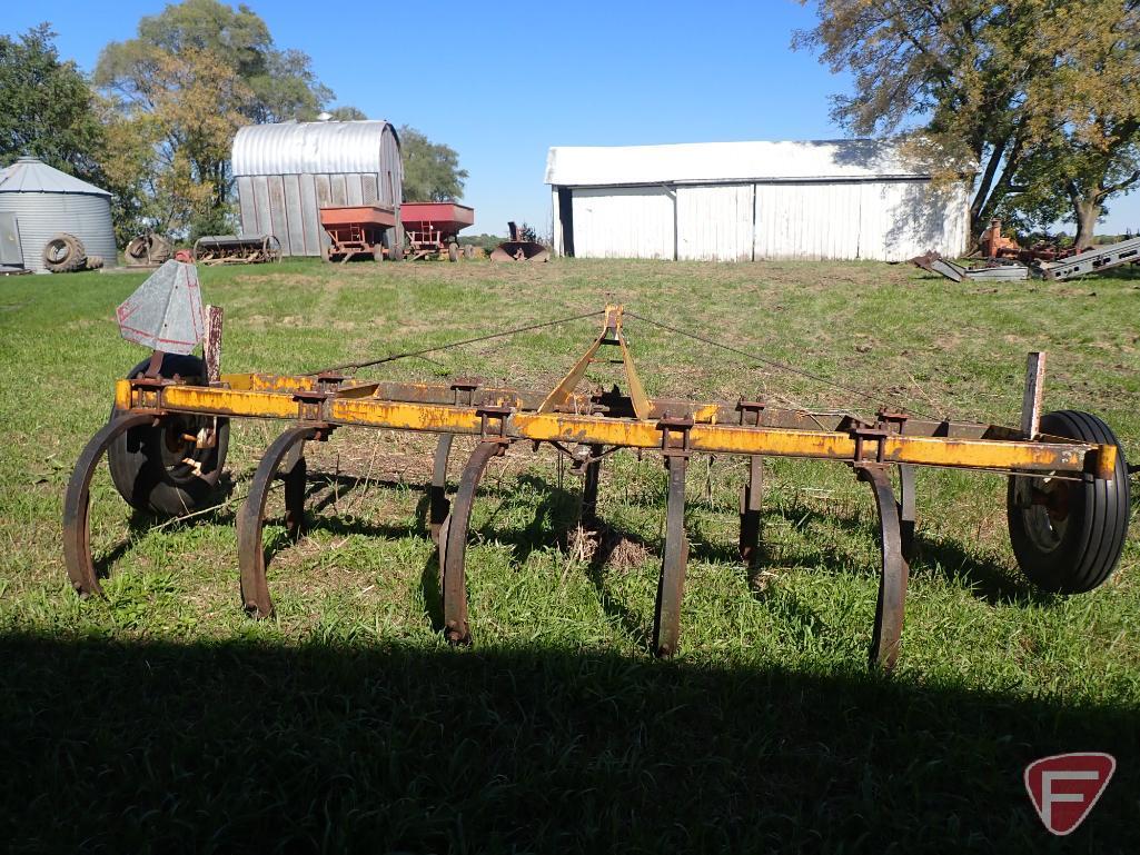 LANDOLL 3 POINT CHISEL PLOW, 11', MISSING 1 SHANK