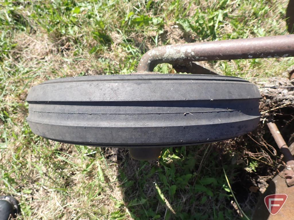 INTERNATIONAL 3 BOTTOM MOLDBOARD PLOW, WITH FAST HITCH LIFT