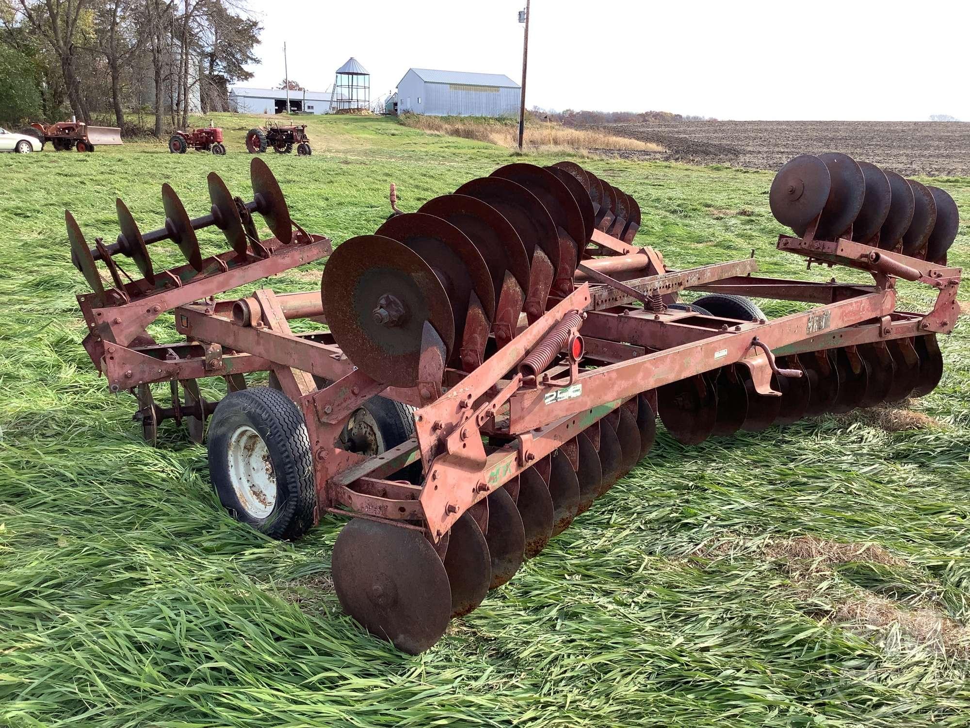 WHITE 253 TANDEM OFFSET DISC HARROW