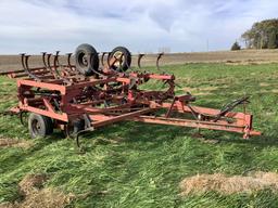 HINIKER 1224 FIELD CULTIVATOR