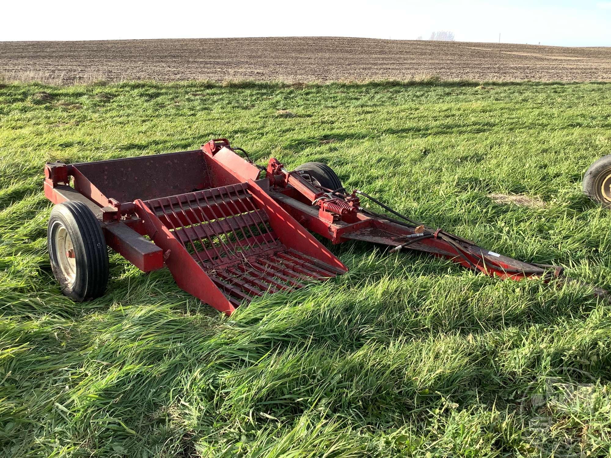 UNKNOWN PULL TYPE ROCK PICKER