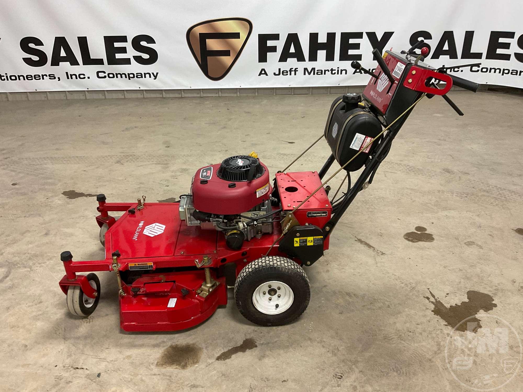 2014 WORLD LAWN WY28T11BS 28”...... WALK BEHIND ROTARY MOWER SN: 201403P2800412