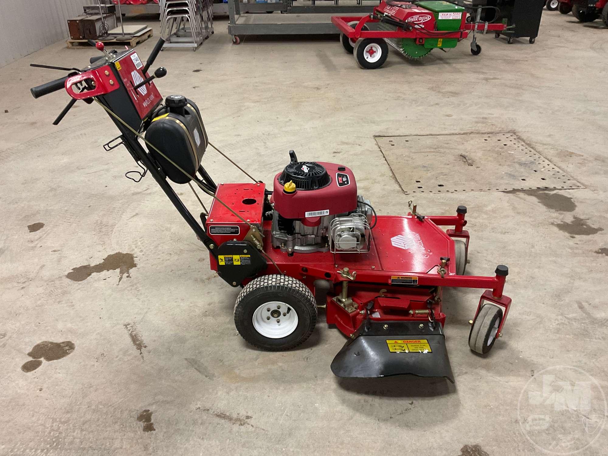 2014 WORLD LAWN WY28T11BS 28”...... WALK BEHIND ROTARY MOWER SN: 201403P2800412