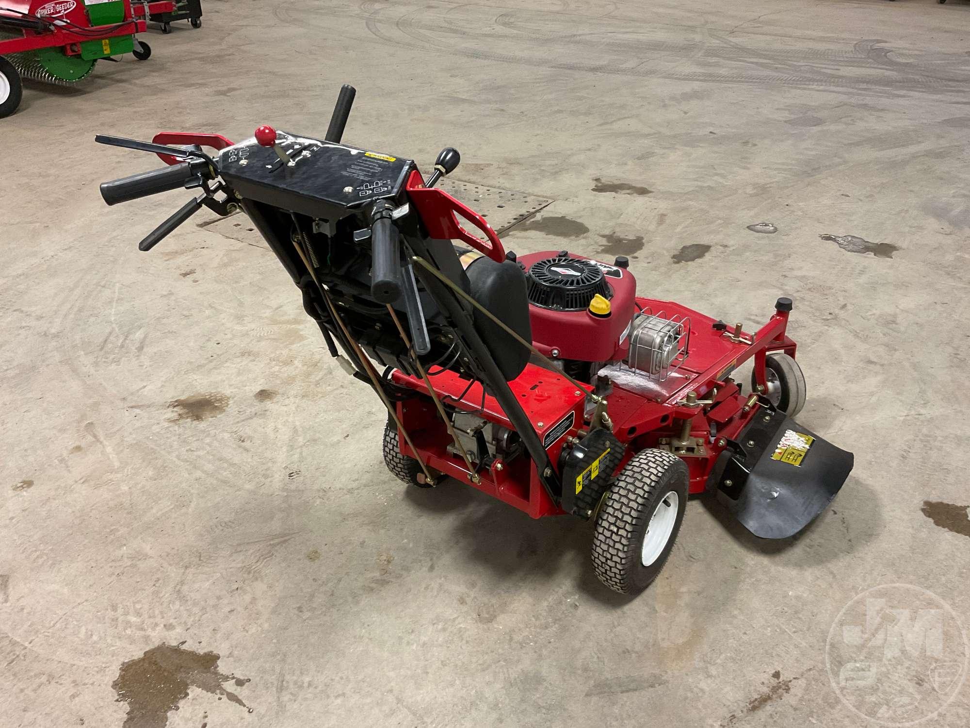 2014 WORLD LAWN WY28T11BS 28”...... WALK BEHIND ROTARY MOWER SN: 201403P2800412