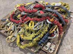 HARNESS STRAPS, CONTENTS OF PALLET