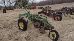 JOHN DEERE 3 BOTTOM PLOW