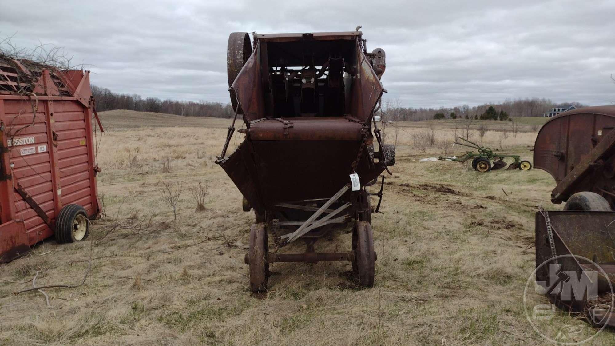 J. I. CASE 28X46 SN: 109571 THRESHING MACHINE