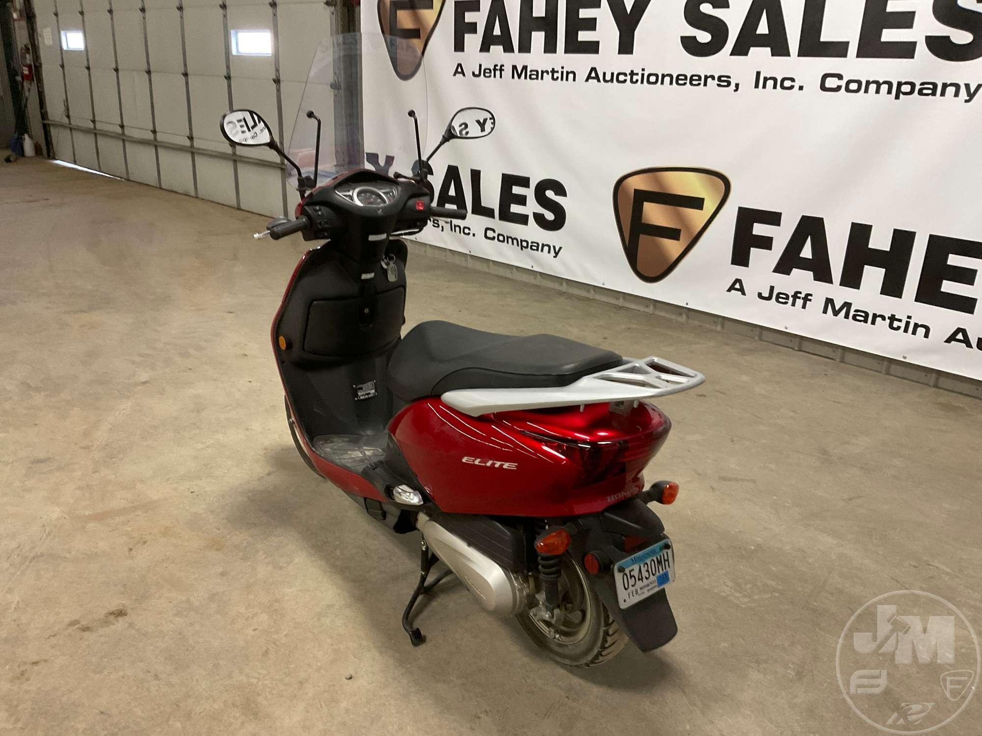 2010 HONDA NHX110 (ELITE 110) SCOOTER VIN: LWBJF1900A1004515