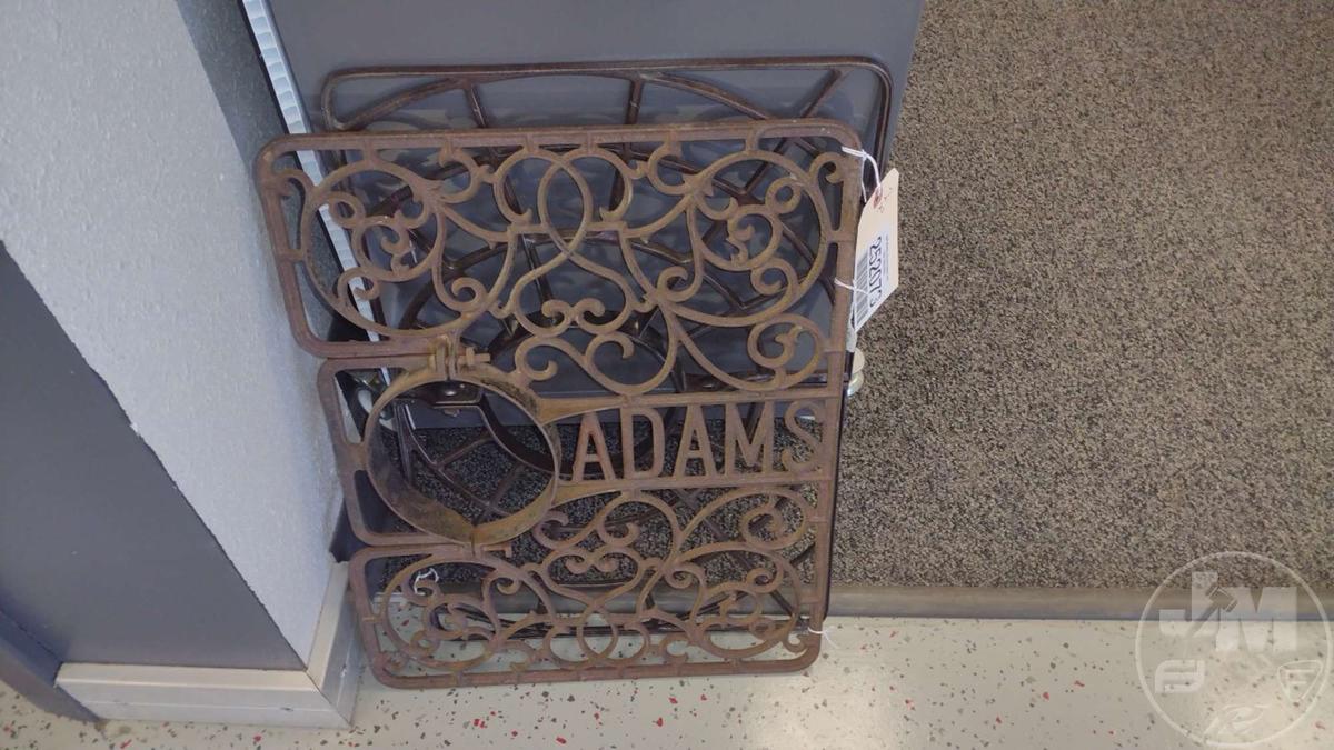 VINTAGE ADAMS STOVE PIPE TRIVET (2 PCS)