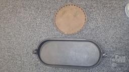 VINTAGE GRISWOLD HEATER PLATE AND PRESSING IRON WARMER