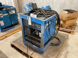 MILLER CP-302 CV-DC WELDING POWER SOURCE, FEED CONTROLER