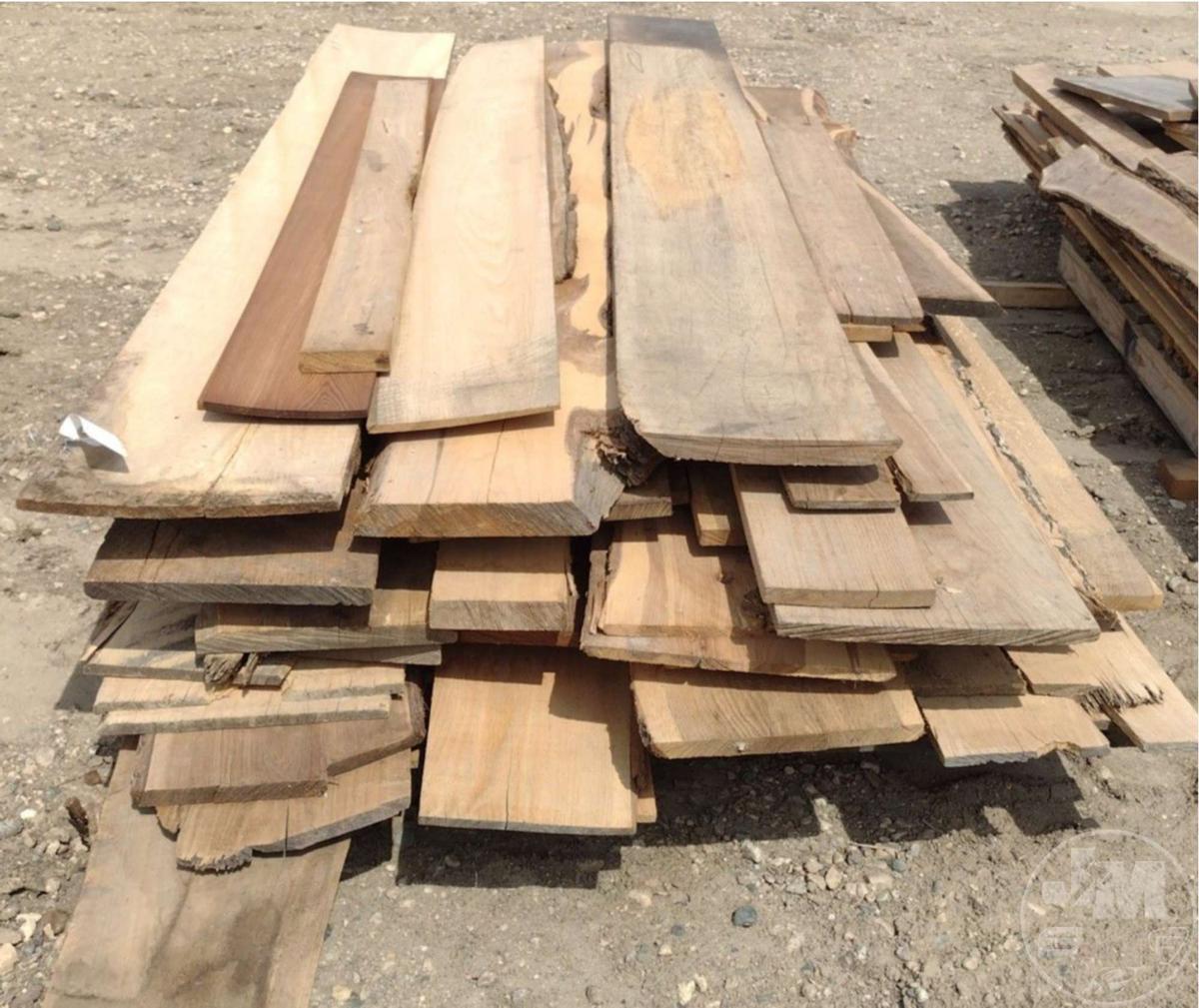 PALLET OF HOME SAWED LUMBER, VARIOUS SIZES AND SPIECIES