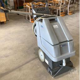 JANITORIAL EQUIPMENT ADVANCED AQUACLEAN 15 FLOOR SCRUBBER