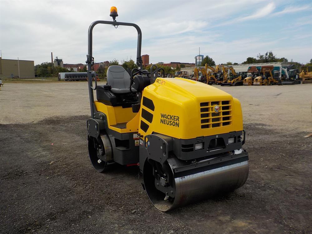 Wacker Neuson RD27-120 Double Drum Vibrating Roller c/w Roll Bar, 47" Drums