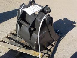 24" Digging Bucket 50mm Pins to suit CAT 416/420, Serial: 5148-64