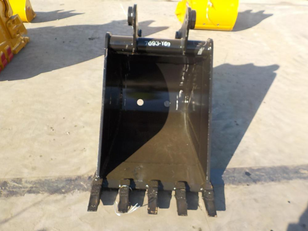 24" Digging Bucket 45-50mm Pin to suit CAT 416/428, Serial: 7693-Y69