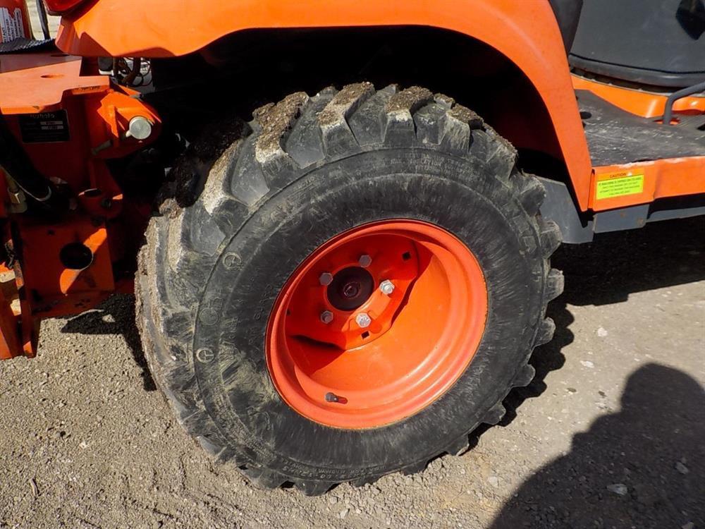 2012 Kubota BX25D 4WD Utility Tractor c/w Front Loader, Bucket, BT601  Back