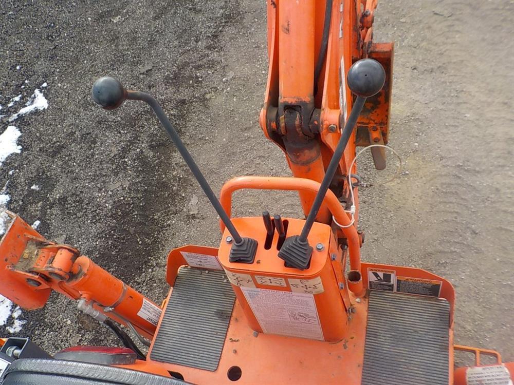 Kubota BX25D 4WD Utility Tractor c/w Front Loader, Bucket, BT601  Backhoe A