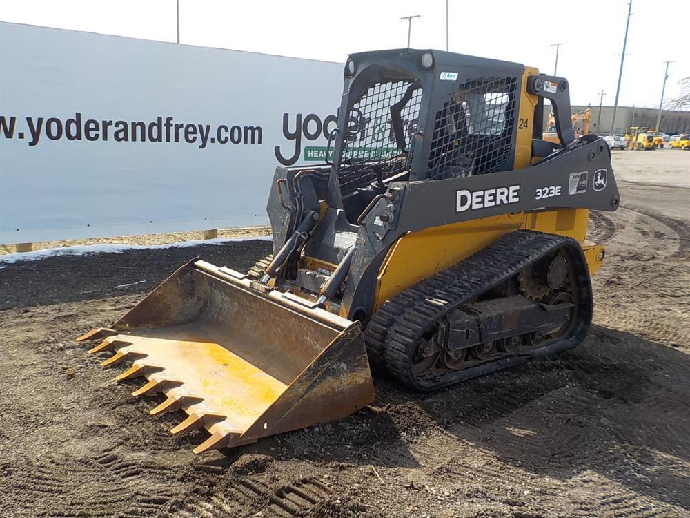 2015 John Deere 323E Tracked Skidsteer Loader, OROPS, Hydraulics c/w Bucket