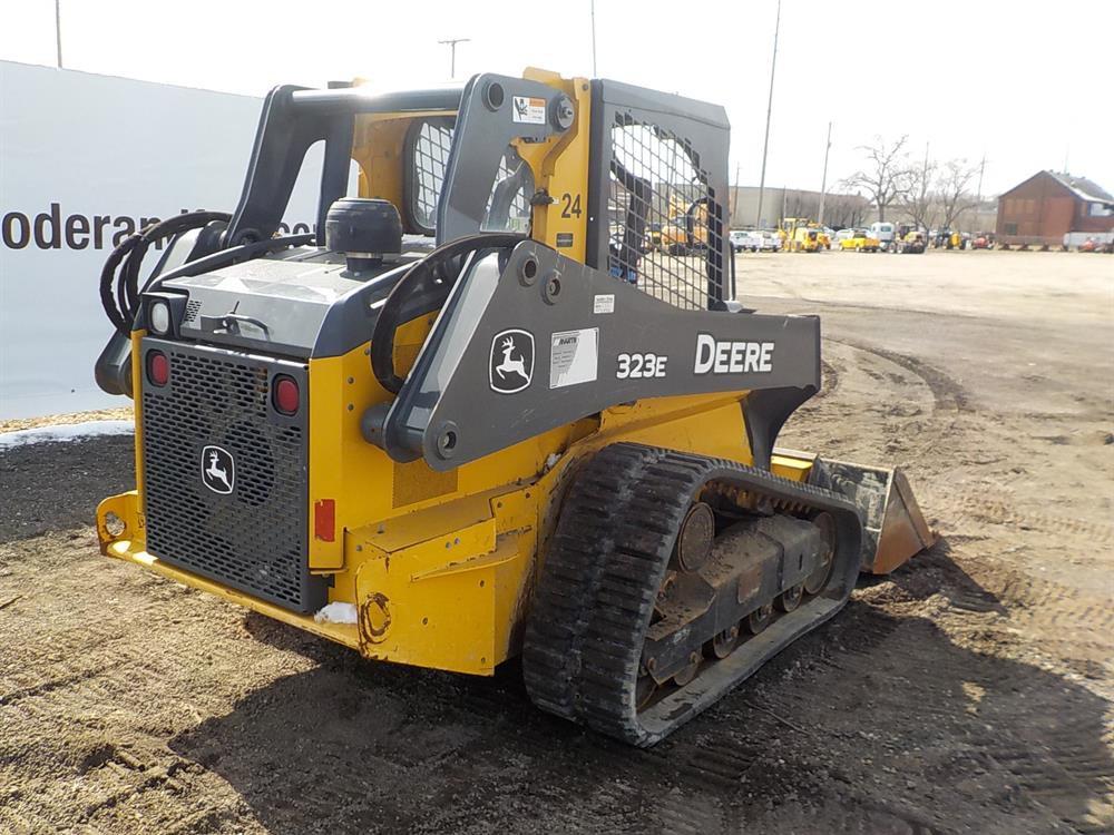 2015 John Deere 323E Tracked Skidsteer Loader, OROPS, Hydraulics c/w Bucket