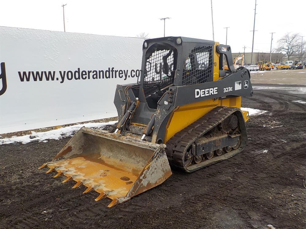 2015 John Deere 323E Tracked Skidsteer Loader, OROPS, Hydraulics c/w Bucket