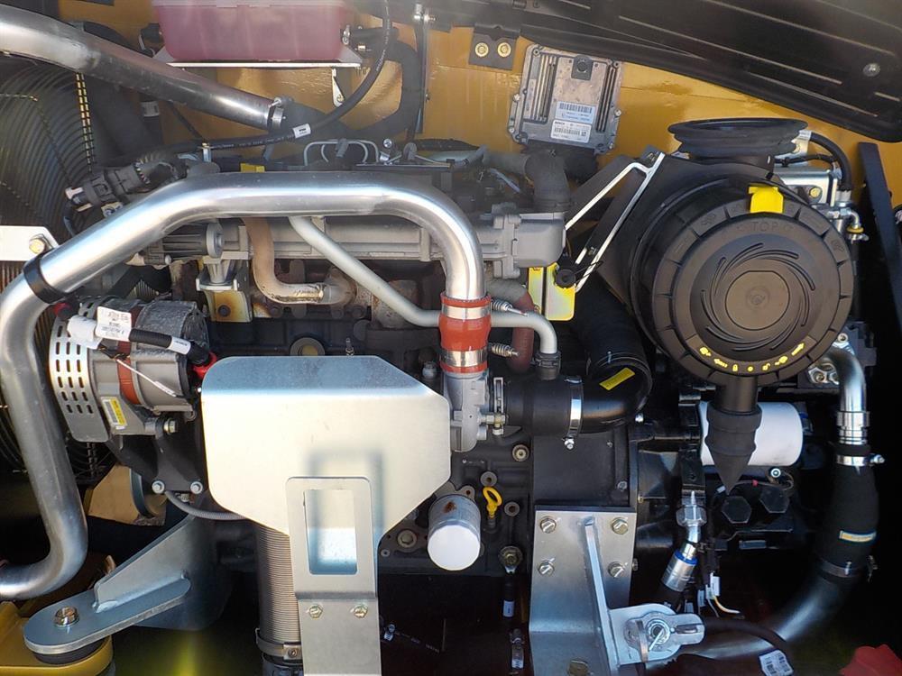 2015 CAT TH417GC Turbo Powershift Telehandler, Cab, 8,000 lbs Max. Lift Cap