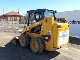 2014 CAT 226B3 Skidsteer Loader, OROPS, QC, Hydraulics c/w Bucket (1013 Hou