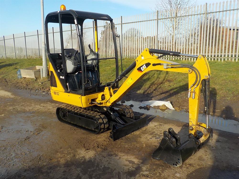 2013 CAT 301.4C Mini Excavator, Rubber Tracks, Backfill Blade, Swing Boom,