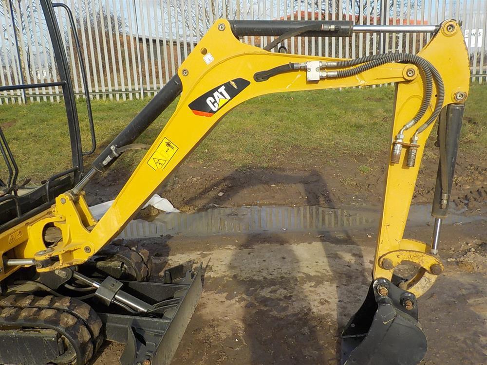 2013 CAT 301.4C Mini Excavator, Rubber Tracks, Backfill Blade, Swing Boom,