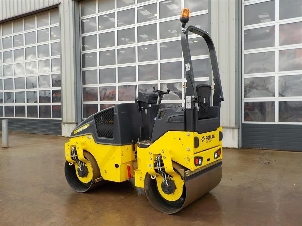 2018 Bomag BW120AD-5 Double Drum Vibrating Roller c/w Roll Bar, 47" Drums S