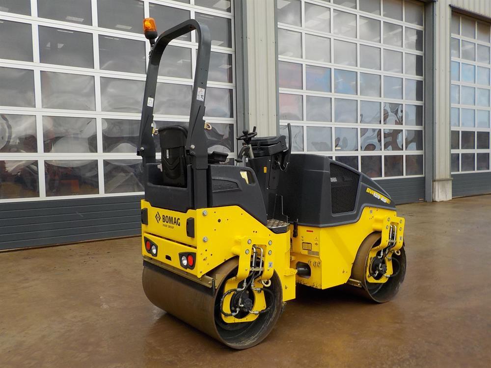 2018 Bomag BW120AD-5 Double Drum Vibrating Roller c/w Roll Bar, 47" Drums S