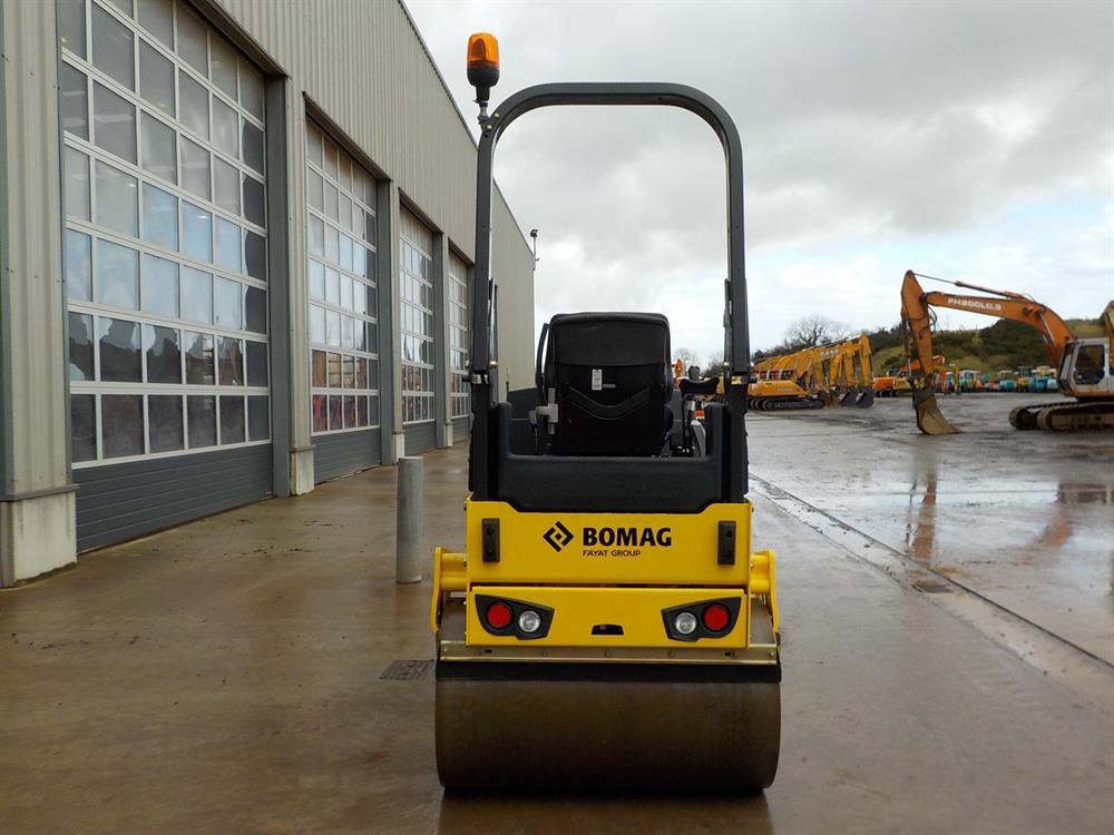 2018 Bomag BW120AD-5 Double Drum Vibrating Roller c/w Roll Bar, 47" Drums S